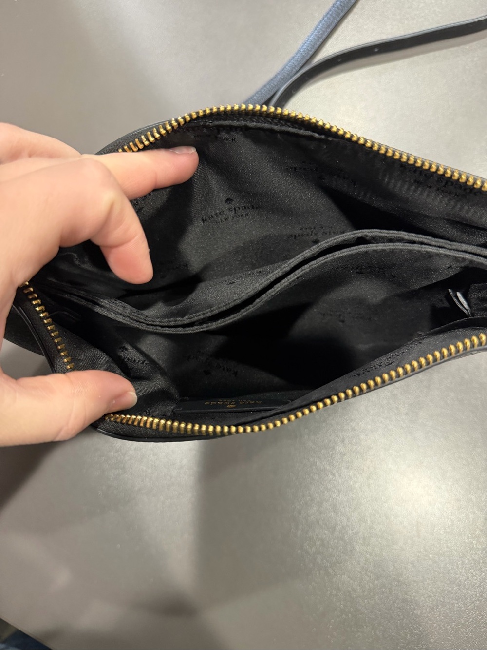 Crossbody - Picture 4 of 5